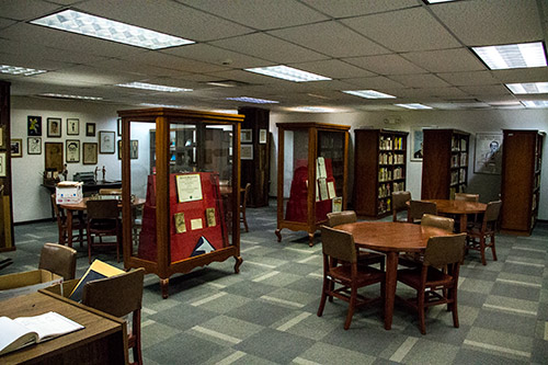 Sala dedicada a Don Manuel Méndez Ballester