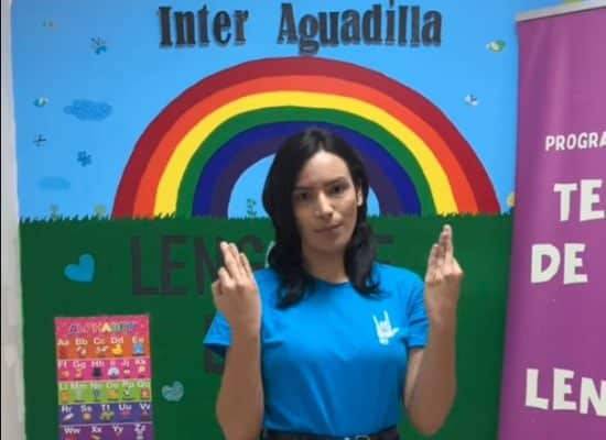 Concientización a la comunidad en la semana del Lenguaje de señas